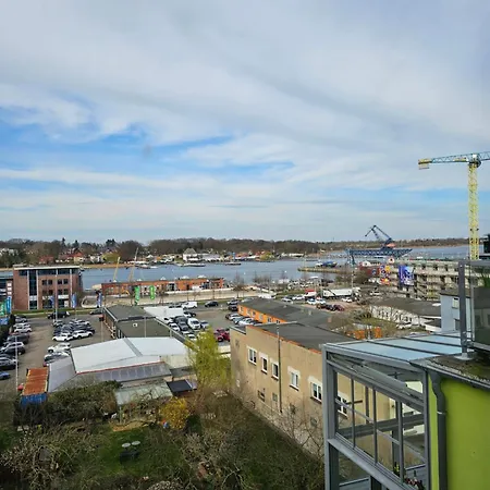 Ferienwohnung Im Dachgeschoss Mit Aufzug Rostock Buitenkant foto