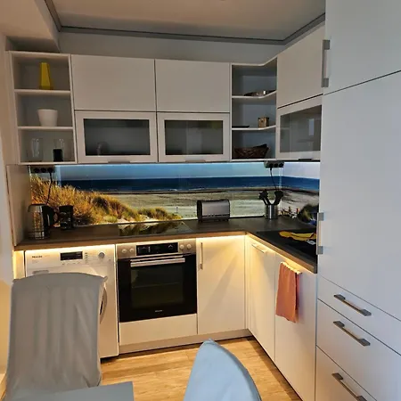 Ferienwohnung Im Dachgeschoss Mit Aufzug Rostock Buitenkant foto